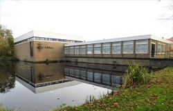 Kerkgebouw Ichtus van de kerk van Hoogeveen